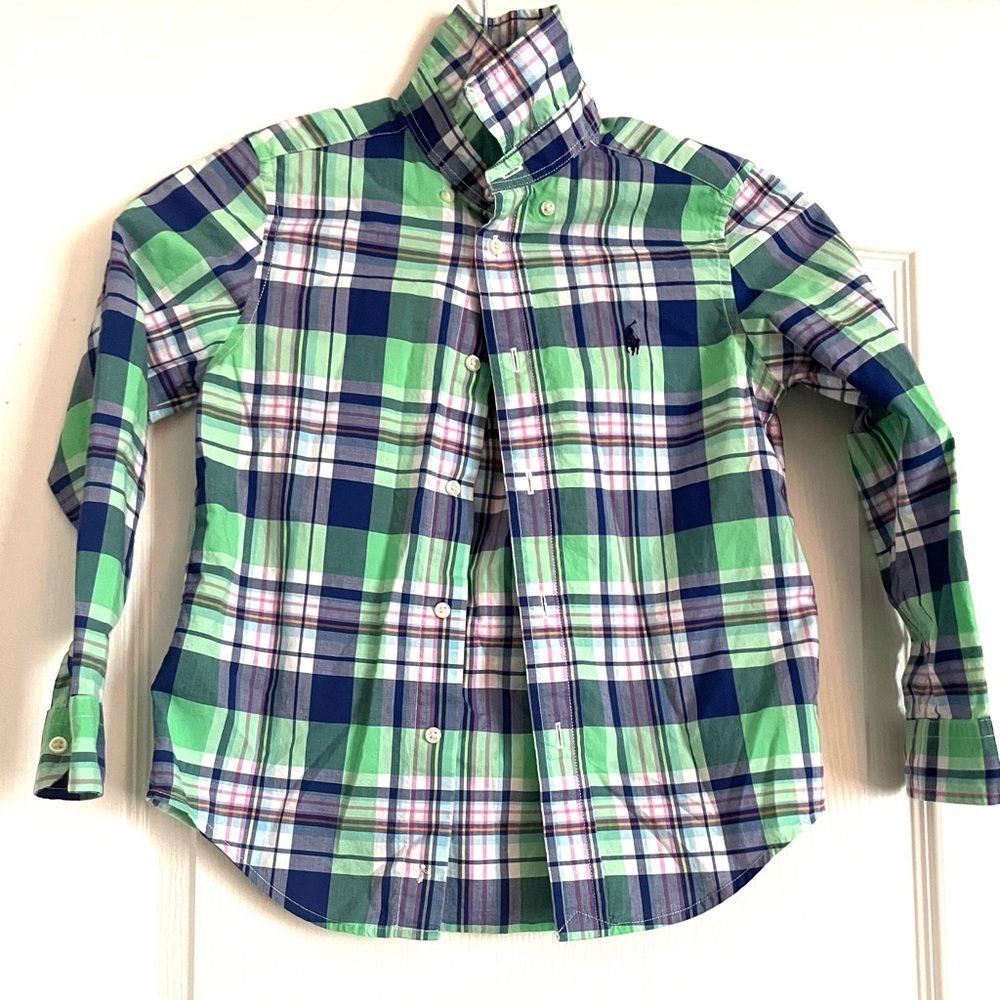 Boys size 6 plaided button down polo shirt